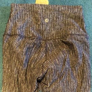 Wunder Under leggings, grey patterned